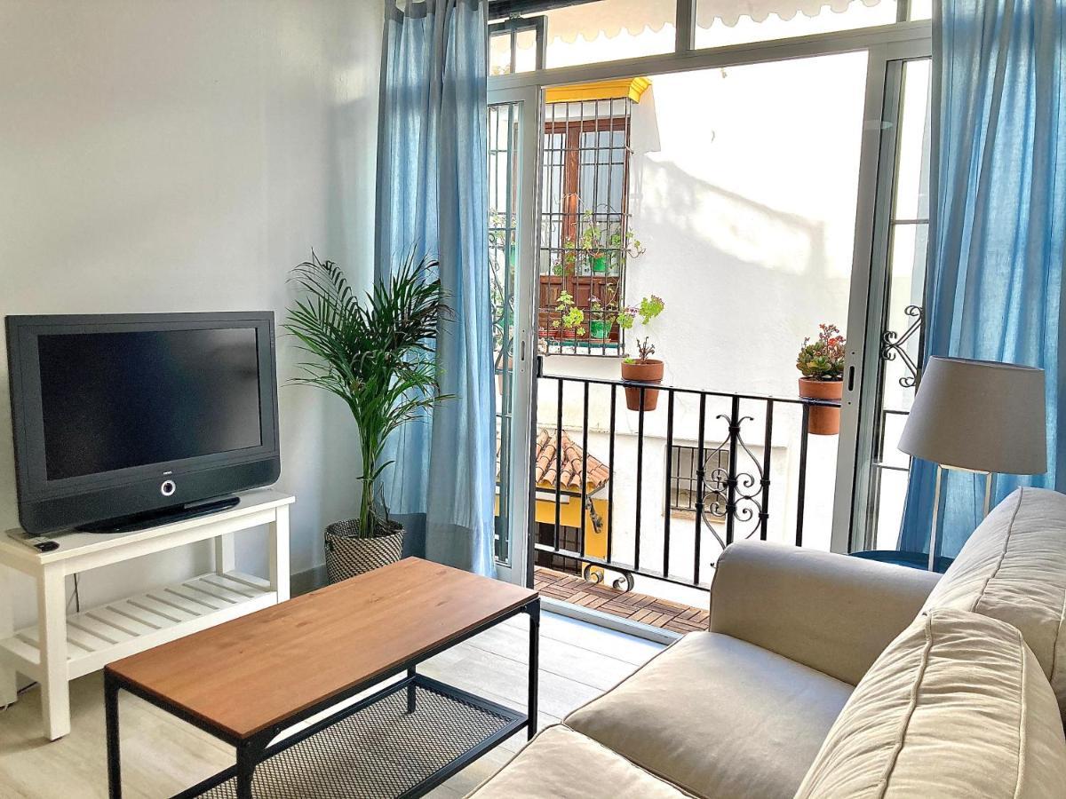 Acogedor Apt 8Pax 4Bdr 2Bth- Cozyhomesevilla2 Bagian luar foto