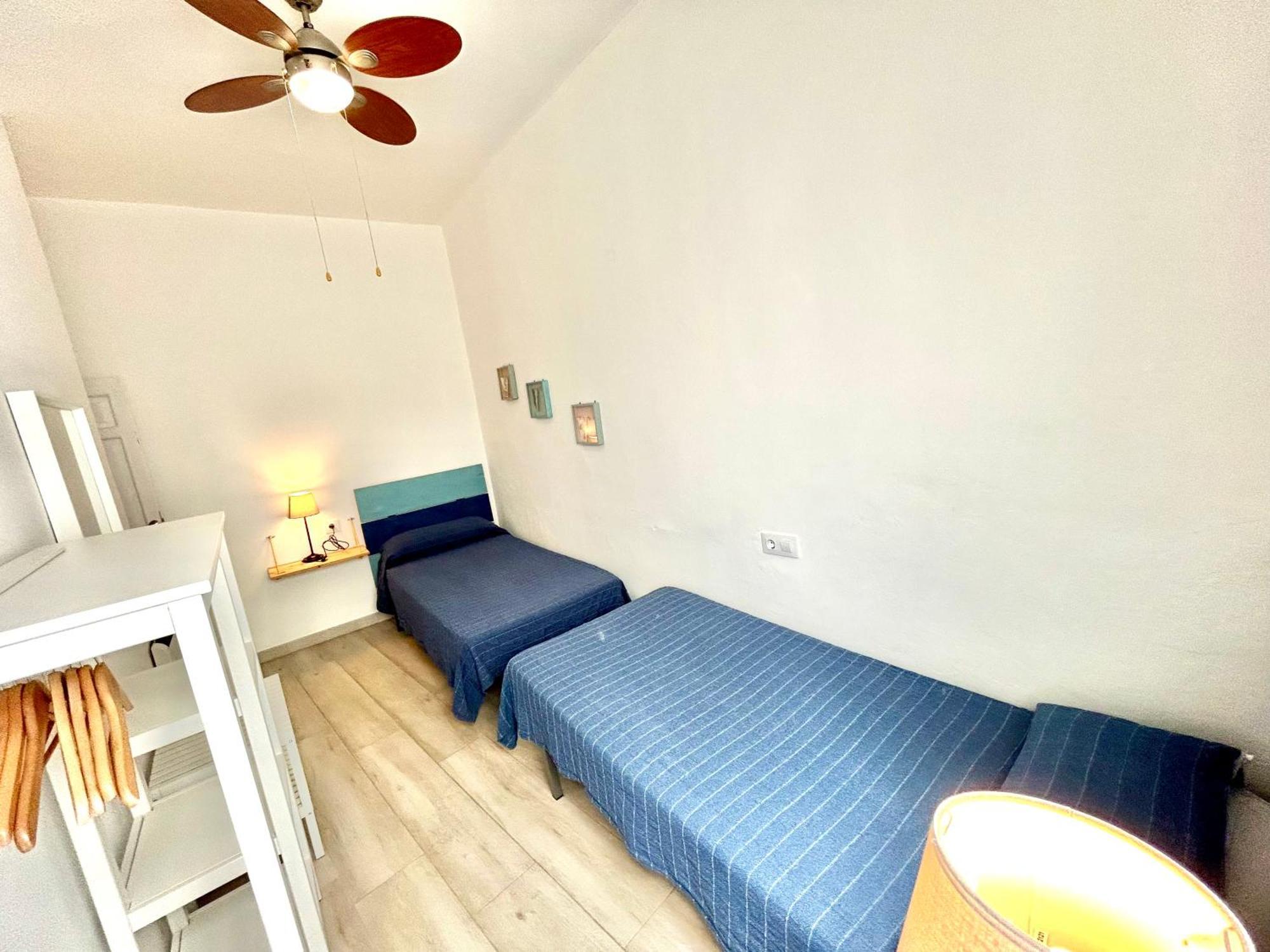 Acogedor Apt 8Pax 4Bdr 2Bth- Cozyhomesevilla2 Bagian luar foto